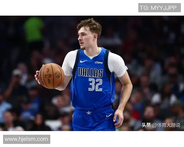 独行侠球员赛场细节小动作引发球迷热议分析